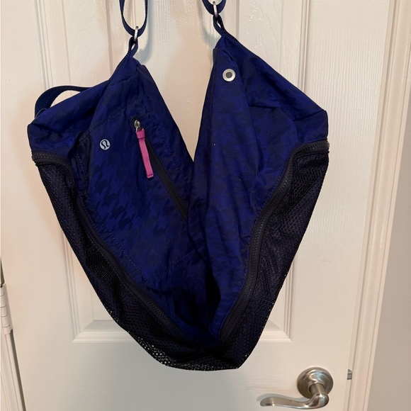 Lululemon yoga bag - Picture 2 of 3